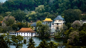 Sri Dalada Maligawa Tours in Kandy