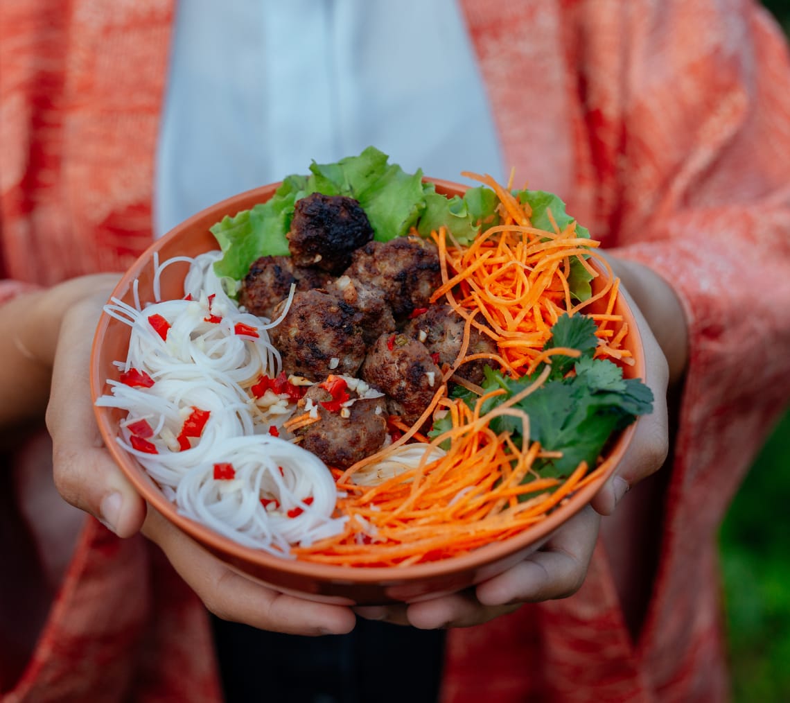Withlocals The 10 Tastings Hanoi Street Food Tour Withlocals The best hanoi dishes are inexpensive yet tasty treats that can be found within hanoi old quarter's narrow alleyways and bustling street markets. hanoi street food tour