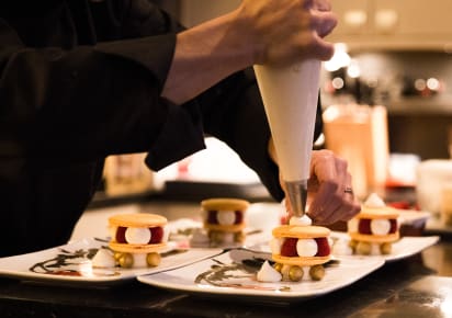 "Magnifique!" Macaron Cooking Class & Champagne in Paris - 0b0f2dea768ba37d8a2079d7b20ea513