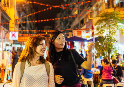 HK Traditions: Bird Fortune Telling & Temple Street in Hong Kong - 18e78b9c7bc151553968ed279cea1e4b