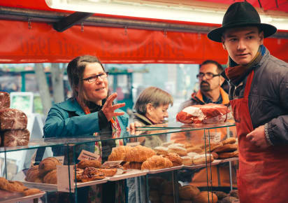 Food Shopping, Luxurious Shops and Freecross Tour in Mnchen - 1b8a27093ec49415a341fa645409ba63