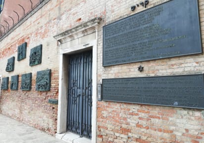 Jewish Heritag: Exclusive Tour with Entrance to the Synagogues in Venice - 1d3697d84472bbf9df54b7c8538aa75d