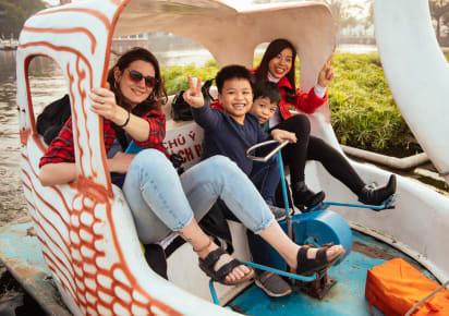 Family day at Hanoi's West Lake with boat ride in Hanoi - 21799f9f3b6c7e75994398d48f8d4055