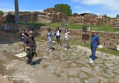 Scavenger Hunt in Ostia Antica with an Archaeologist in Rome - 33c772b0306d8b4477bde9d350cb3cdc