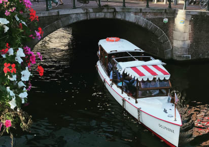 History tour on charming private canal boat in Amsterdam - 4d775a6ace3db9b264bec07ab1efbf1c