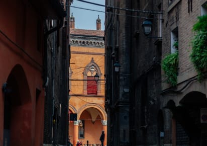Withlocals Your Way! - Bologna 100% Personalized City Tour in Bologna - 79f1a652367c0ede71e6f2465e7e16ae
