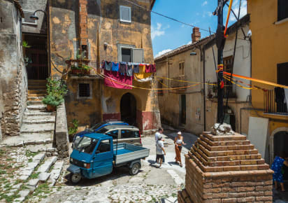 Charming Medieval Villages Private Day Trip in Naples - 7a9577eec99e29c3681f4a4d3f855f1e