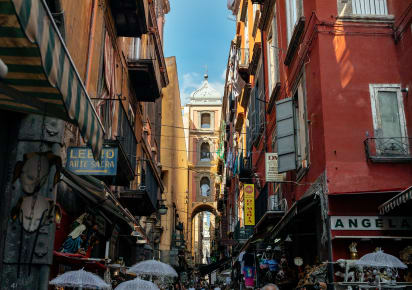 Off the Beaten Track in Naples: Materdei Tour in Naples - 862760a65563dc97f6824180d613b362