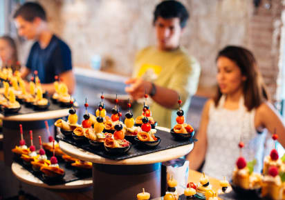 Bilbao's Finest: Exclusive Private Pintxos and Drinks Experience in Bilbao - ORG_-_Vino_and_pinchos_tour_-_Barcelona_-21_a2mcec