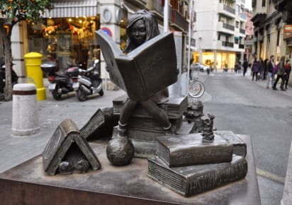 History of Women of Seville Tour in Sevilla - aeefde07615e230bc39aaceff807ef55