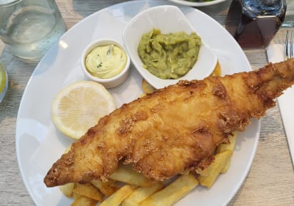 Fish & Chips and Old London in London - b83fdf69ea8310e44a1c8dcb9ed8e594