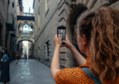 Discover the hidden secrets of the Gothic Quarter that my grandfather showed me in Barcelona - b9e2f5d608cc8c0b2b247bda7f896bb6