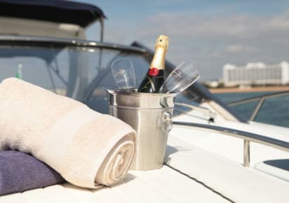 Private VIP Cruise on a Yacht Along the Bosphorus  in Istanbul - d93685f56fc45baa2235bd9d9965bdee