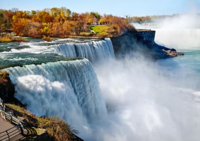 City Escape: Niagara Falls Day Trip in Toronto - AdobeStock_35443759.jpg