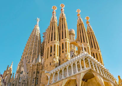 La Sagrada Familia Inside Out: Skip the Line Tour in Barcelona - AdobeStock_513899490.jpg