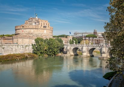 Castle of Secrets: From Hadrian’s Tomb to the Fortress of the Popes in Rome - eb61f22c1ffea9f7724d508dd7b372f5