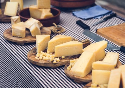 Culinary Kickstart Tour: Zürich in Zürich - AdobeStock_568364549