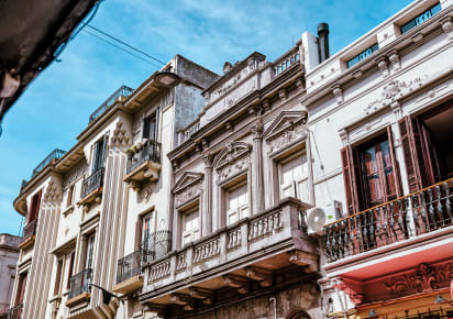 City Kickstart Tour: Montevideo in Montevideo - AdobeStock_572769973