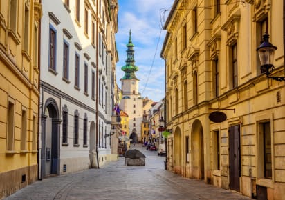 City Explorer: Bratislava Day Trip in Vienna - AdobeStock_324024293