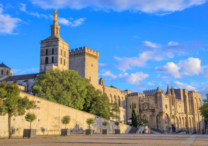 Full Coverage Avignon City Tour in Avignon - AdobeStock_394112252