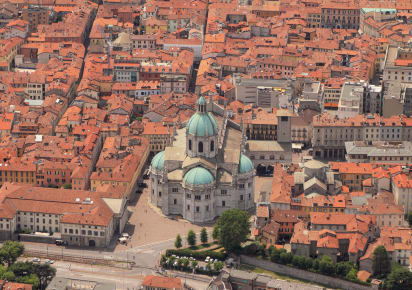 City Kickstart Tour of Como in Como - AdobeStock_86674308