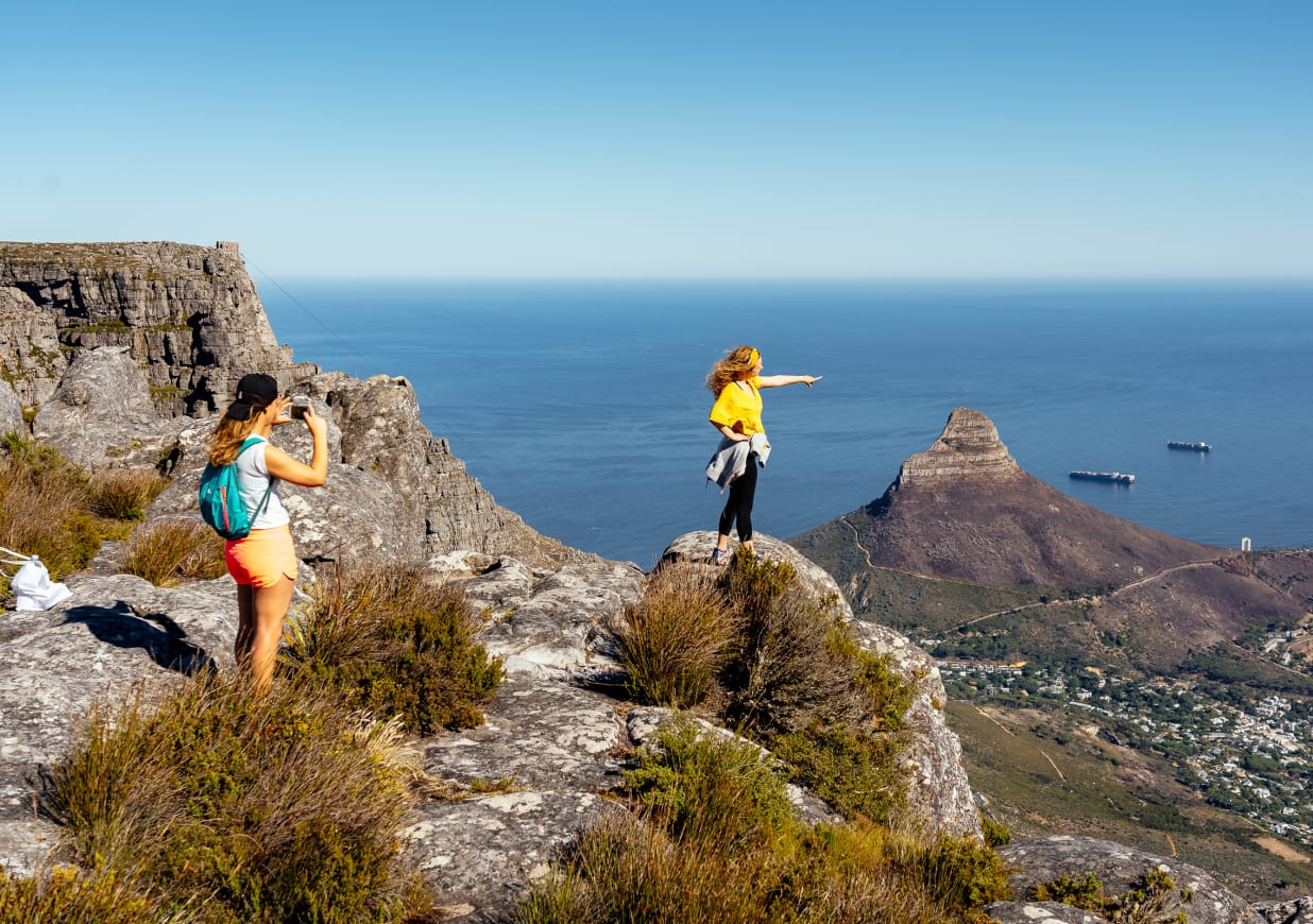 Scenic Table Mountain Private Hike with a Local Withlocals
