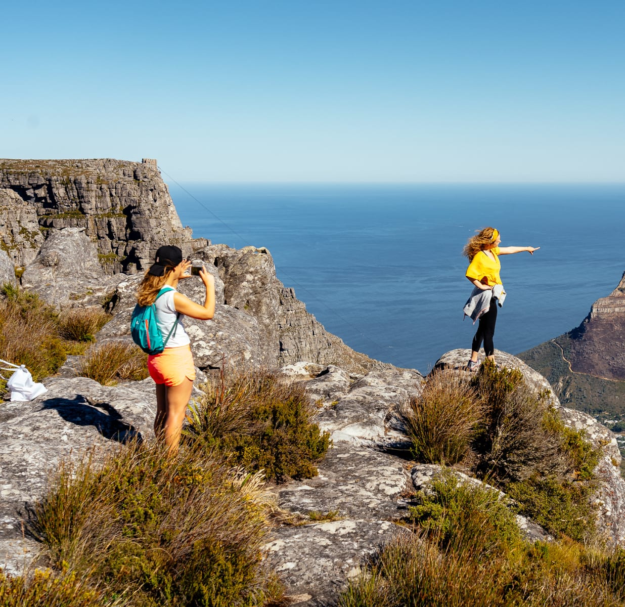 Scenic Table Mountain Private Hike with a Local Withlocals