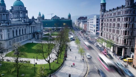 Peace Wall, and City Highlights in Belfast - 194a7140bdfed0233411967bc716062b