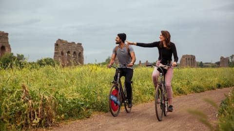Bicycle tour on the Appian Way with an Archaeologist in Rome - 1e98ffbcdc96175fdece8947ef5dd774