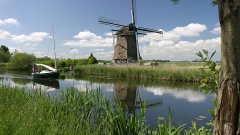 Private Windmill Tour by Boat – Discover Holland’s Hidden Gem in Weesp - 35bed86a6d47e8732eff1e28695185da