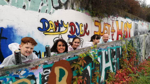 Create Your Own Masterpiece: Family-Friendly Graffiti Workshop in Prague - 4d252e440dafeb8bb7f6f51d253f192b