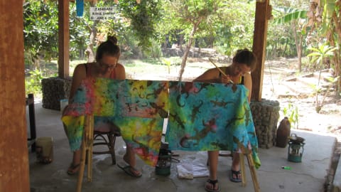 Unleash Your Inner Artist with Batik Painting in Yogyakarta - 5be750f8da2cb364d92ffd596c99cd80