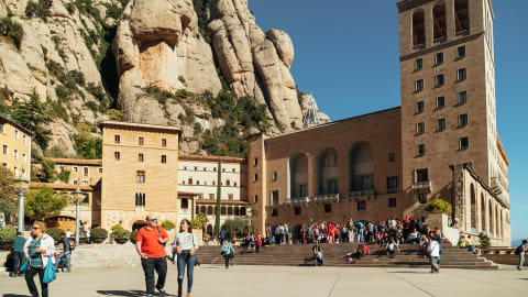 Day Trip to the Montserrat Mountain in Barcelona - 66e08a80f1457c8cc79903c31bcf2649