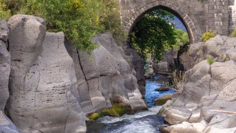 Journey Through Alcantara Valley: Nature's Hidden Gem in Taormina - 729abf2e5fa015599653ebbcbad8b257