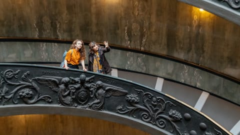 Scavenger Hunt for Adults in the Vatican Museum in Rome - 73f96ecbca55416467216a7383b29ed3