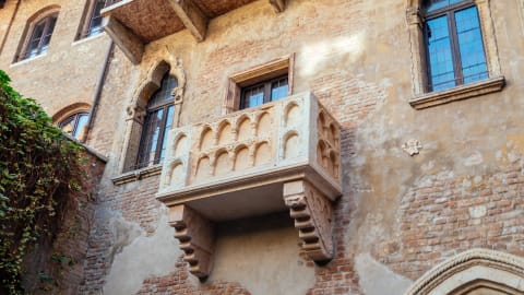 Explore Juliet's House & Surroundings with a Local Guide in Verona - 7b3874cf3d80b40f44b9733cf03b36d6