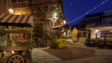 Catania by night in Catania - 7d106d0bec00f6aee9dba1128d9d5918