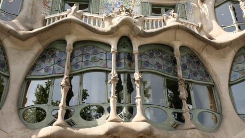  Explore Gaudi's Art Nouveau Icons with an Architect in Barcelona - 840dfdf0044b3c86a93c6fe1db840d79