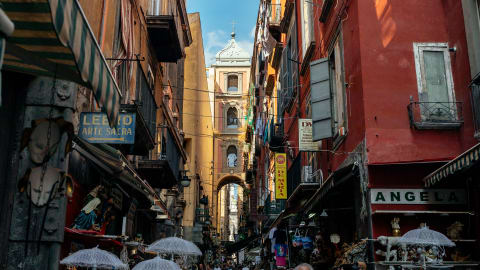 Off the Beaten Track in Naples: Materdei Tour in Naples - 862760a65563dc97f6824180d613b362