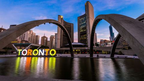 Toronto Grand City Tour: Luxury Car Experience in Toronto - 92fe13723ccdba145f4106d820489a3e