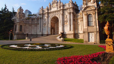 Magnificent Dolmabahçe Palace & Maiden's Tower Tour in Istanbul - 94c35d855a249cf4d16e1facba8ed3d8