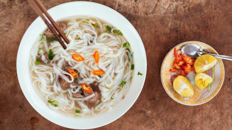 A Taste of Hanoi - Food Adventure by Foot in Hanoi - 9d92632e80d39e3b10e76d1dc9442328