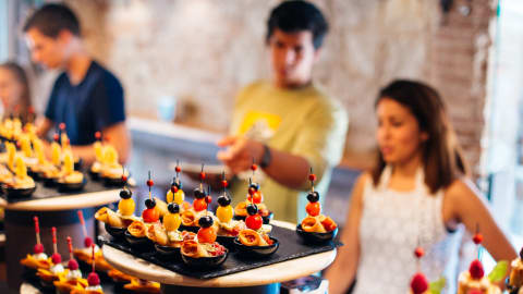 Bilbao's Finest: Exclusive Private Pintxos and Drinks Experience in Bilbao - ORG_-_Vino_and_pinchos_tour_-_Barcelona_-21_a2mcec