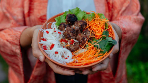 The 10 Tastings of Hanoi: Street Food in Hanoi - b11594f6498aa21b0949f48ecd48594e