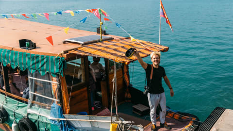 Aberdeen Fishermen Cultural Tour with Delicious Dim Sums Lunch in Hong Kong - b7ed0bd1a68e02d169344888e4067b83