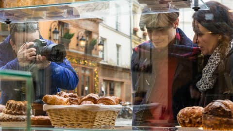 Paris with a Photographer: Stroll, Taste, Click in Paris - b8fd473bb66f9df53df1dca0c8e72022