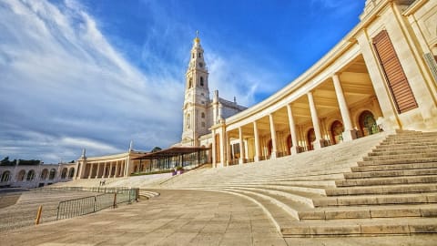 Faith and Adventure: A Journey Through Fátima and Nazaré in Lisbon - c0fd80087b705c91749d4e6cd6170751