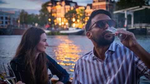 Local Dinner cruise incl. welcomedrink on a Private Boat in Amsterdam - c4848939cabf7cdc7f2acd5c4ad2ebc0