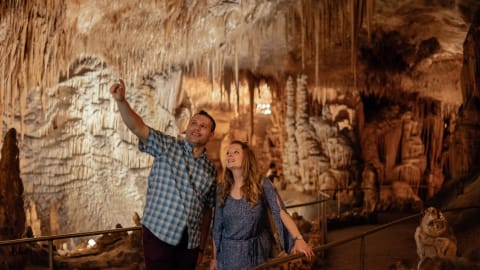 The Ultimate Drach Caves Day Trip in Palma de Mallorca - c9fc04d00847b79fa895b67dd573e38c