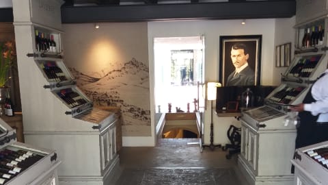 Stellenbosch local wine tour in Cape Town - dada6bf756f4106bd782d087cf2e86d8